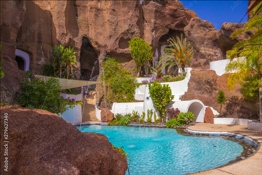 Lanzarote volcanic rock pool oasis